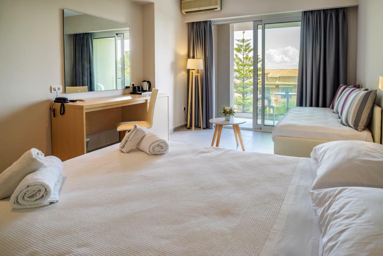 Cnic Gemini Hotel Mesongí Eksteriør billede