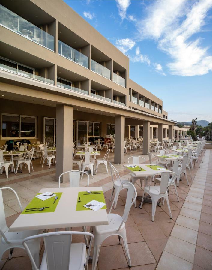 Cnic Gemini Hotel Mesongí Eksteriør billede